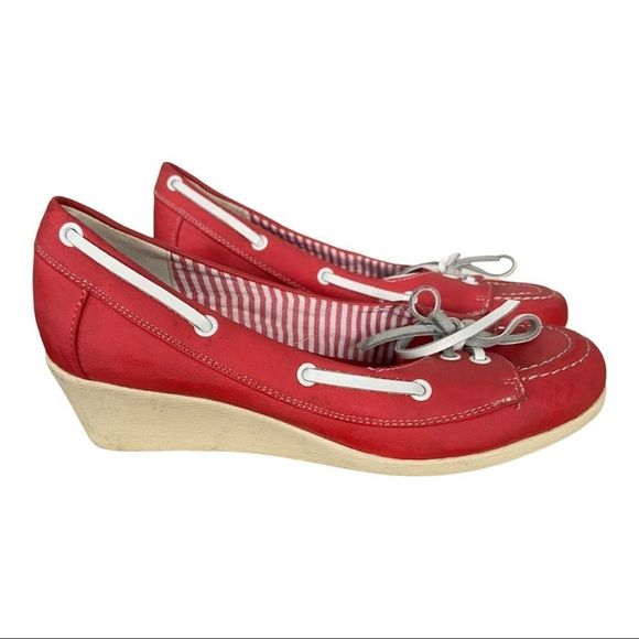Traditions Nantucket nautical wedge shoes red. 6 - Picture 2 of 6